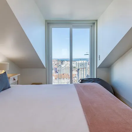 アパート Elegant In Graca By Lovelystay *