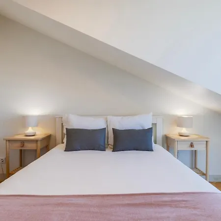 アパート Elegant In Graca By Lovelystay *